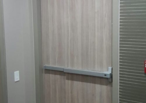 Puerta de emergencia cortafuego de 1 sola hoja (Medidas hasta 1,2mx2,4m)