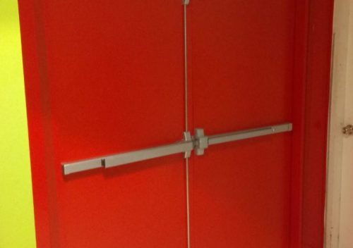 Puerta cortafuego para subestación (desde 201x201mm hasta 250x250mm)