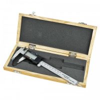 FERRETEC 042011 PIE DE REY DIGITAL PARA MM/PULG Y FRACCIONES 6"/150MM