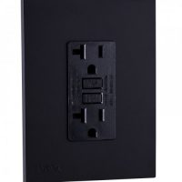 TOMACORRIENTE DOBLE GFCI 20A 125V NOVA NEGRO MATE 